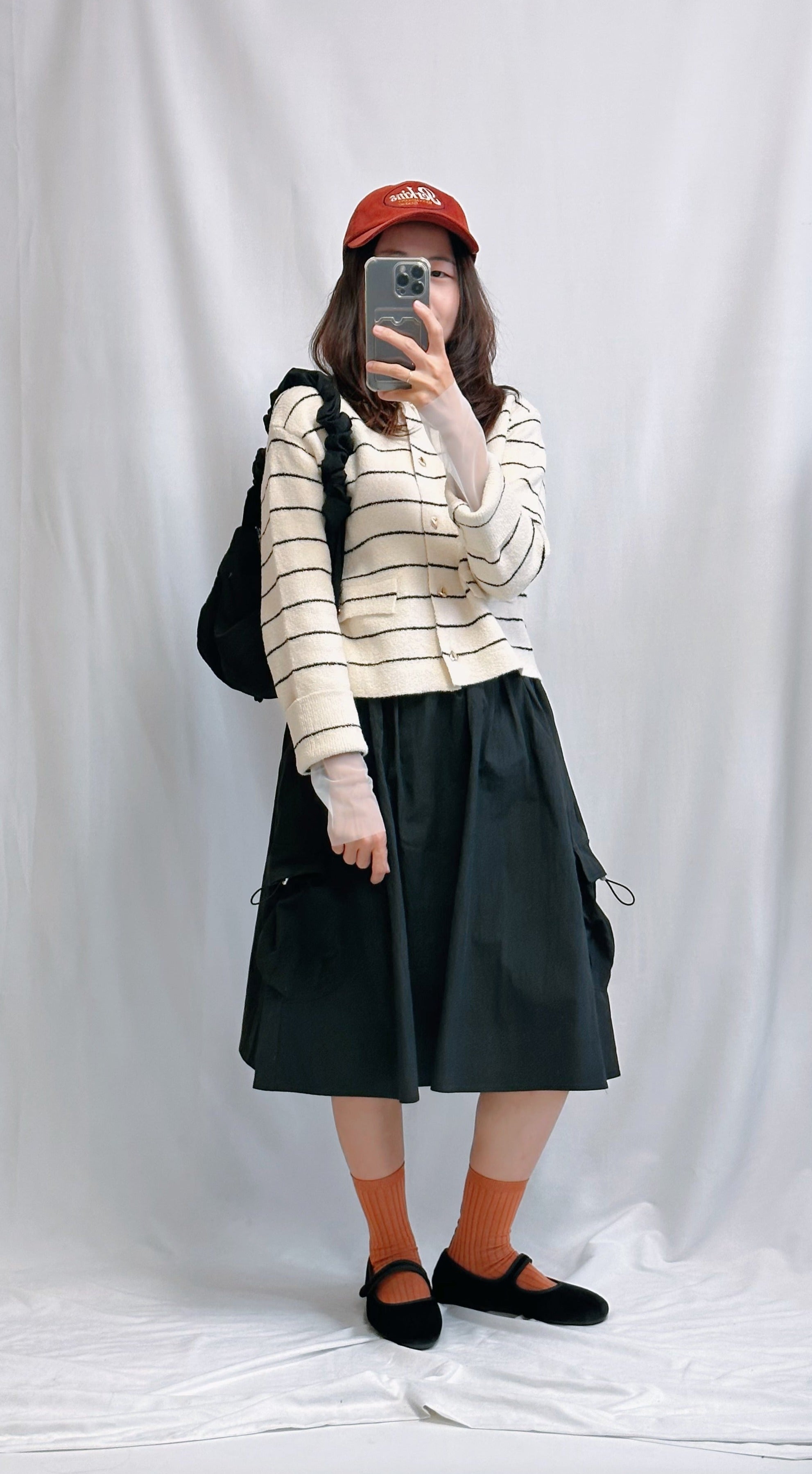 (訂貨)心心鈕扣間條Cardigan/米白