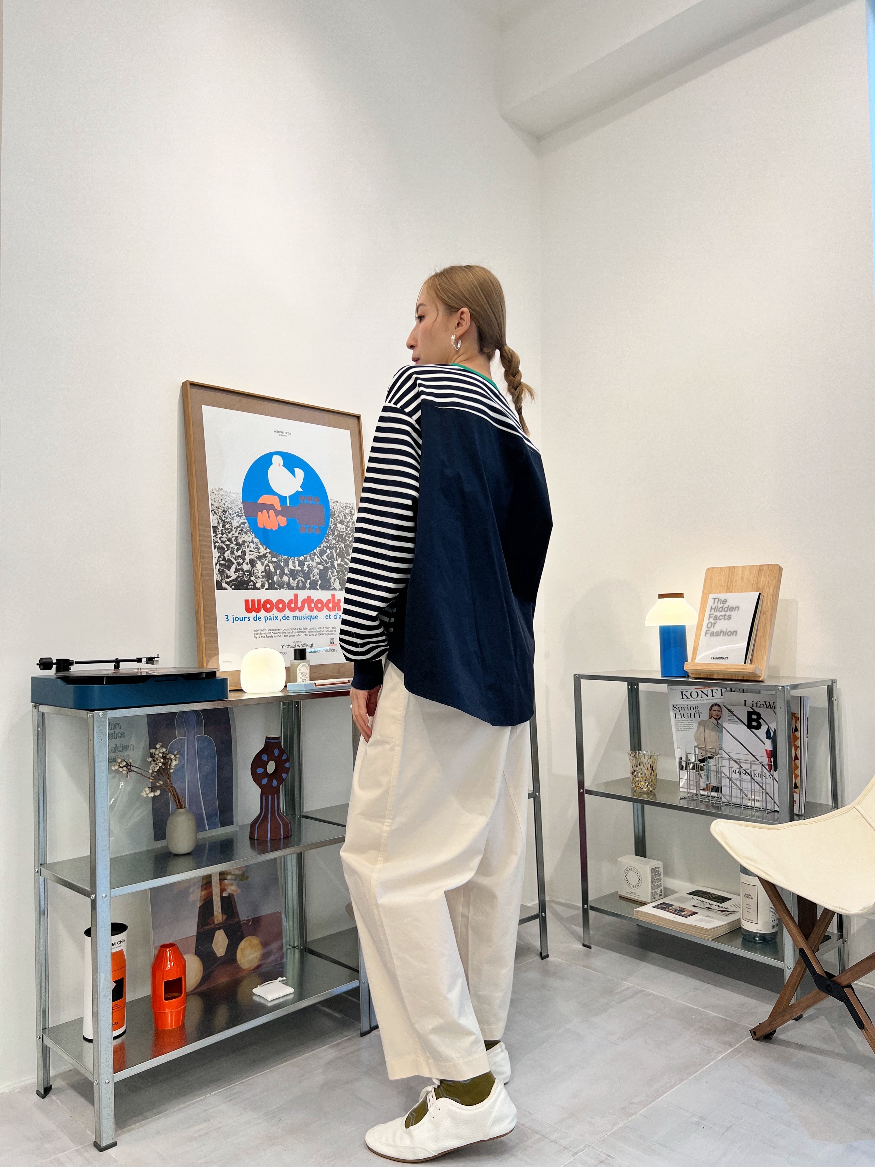 前間條後淨色T-shirt/綠領