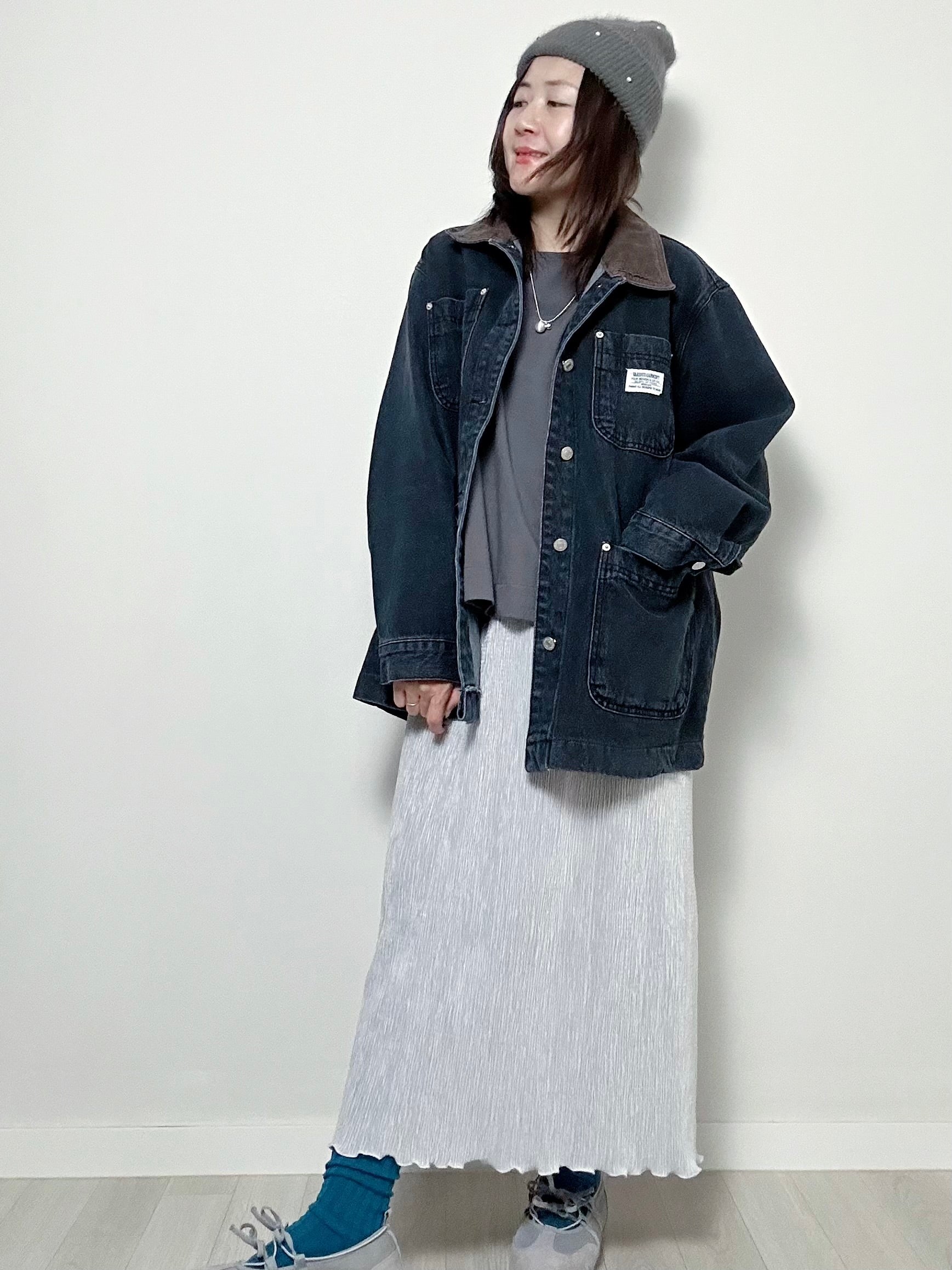 壓褶絲絨直身裙/灰銀