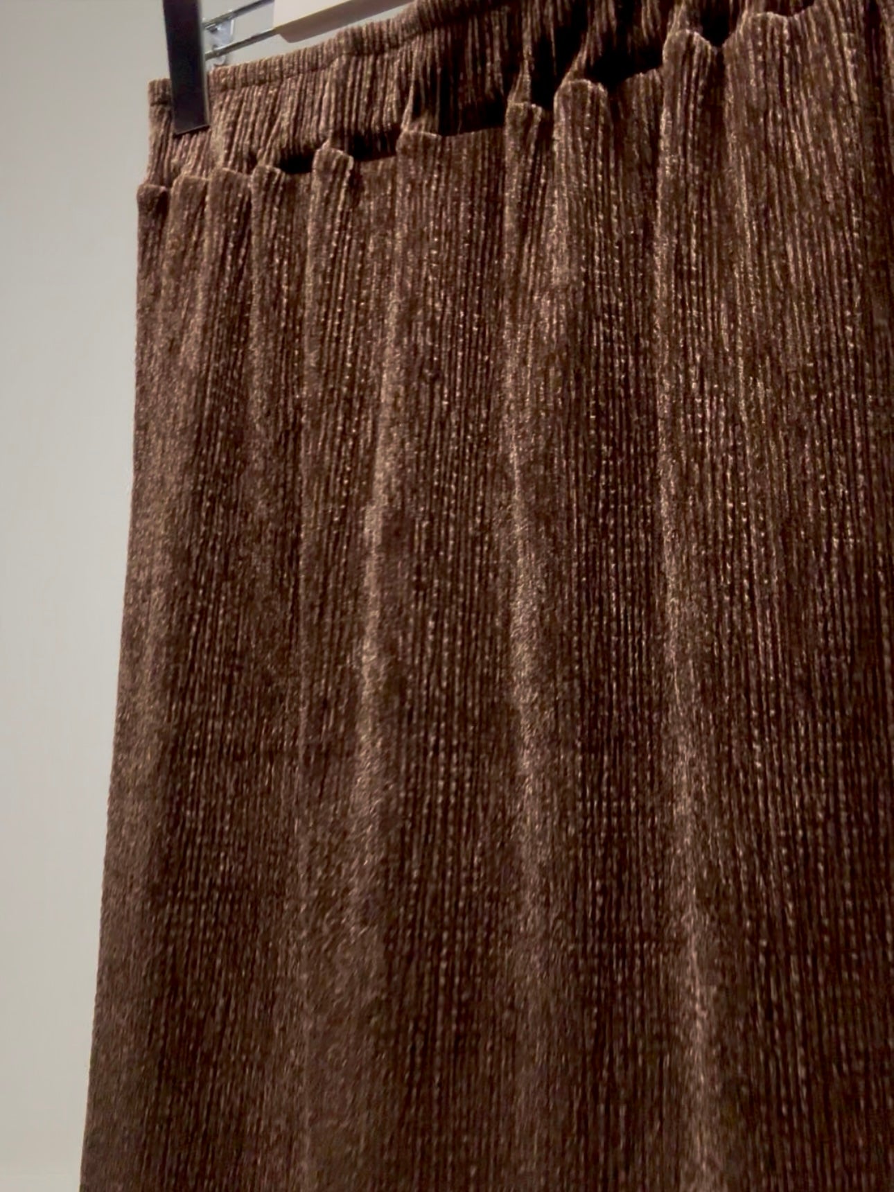 壓褶絲絨直身裙/啡