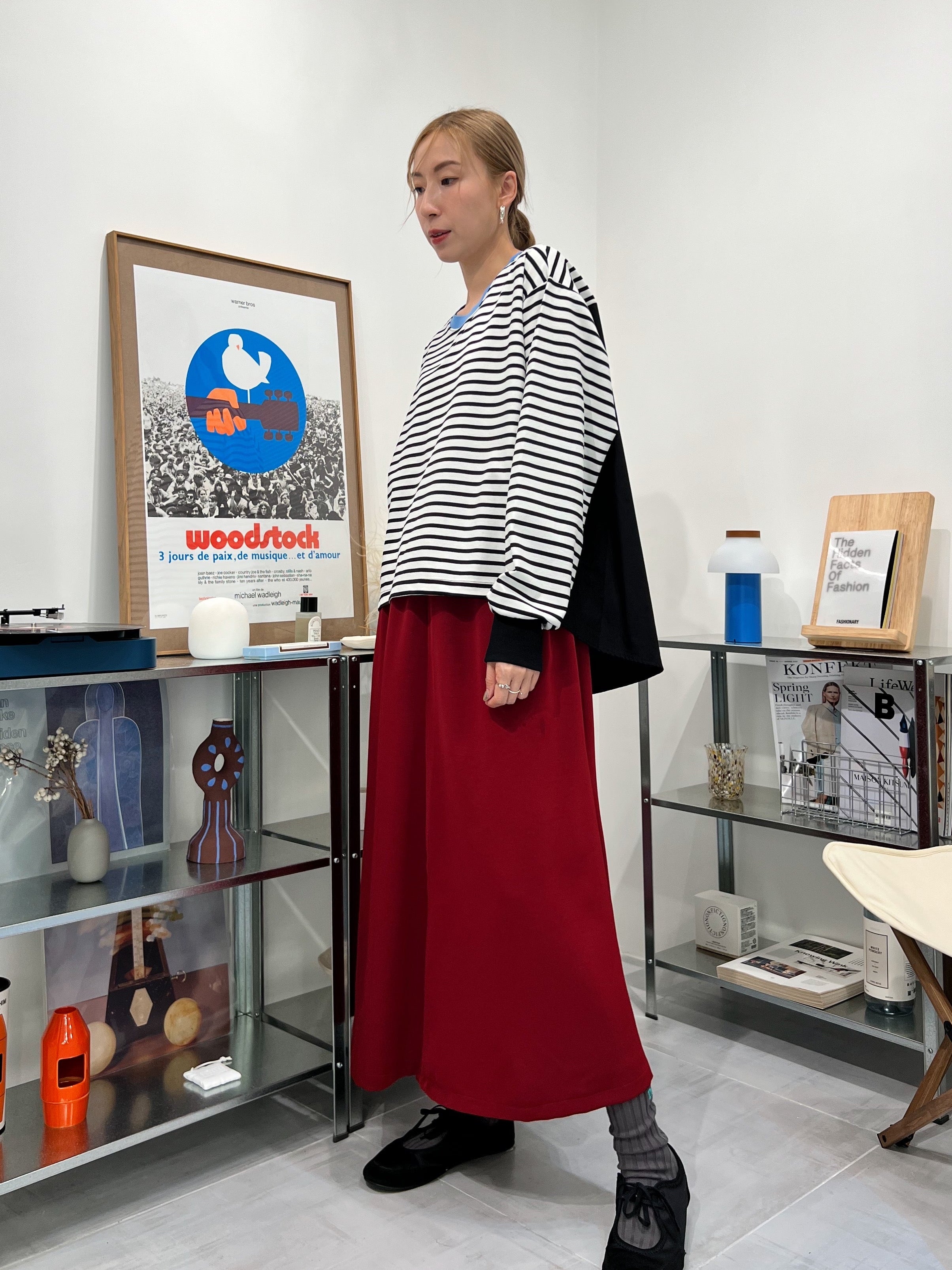 前間條後淨色T-shirt/淺藍領