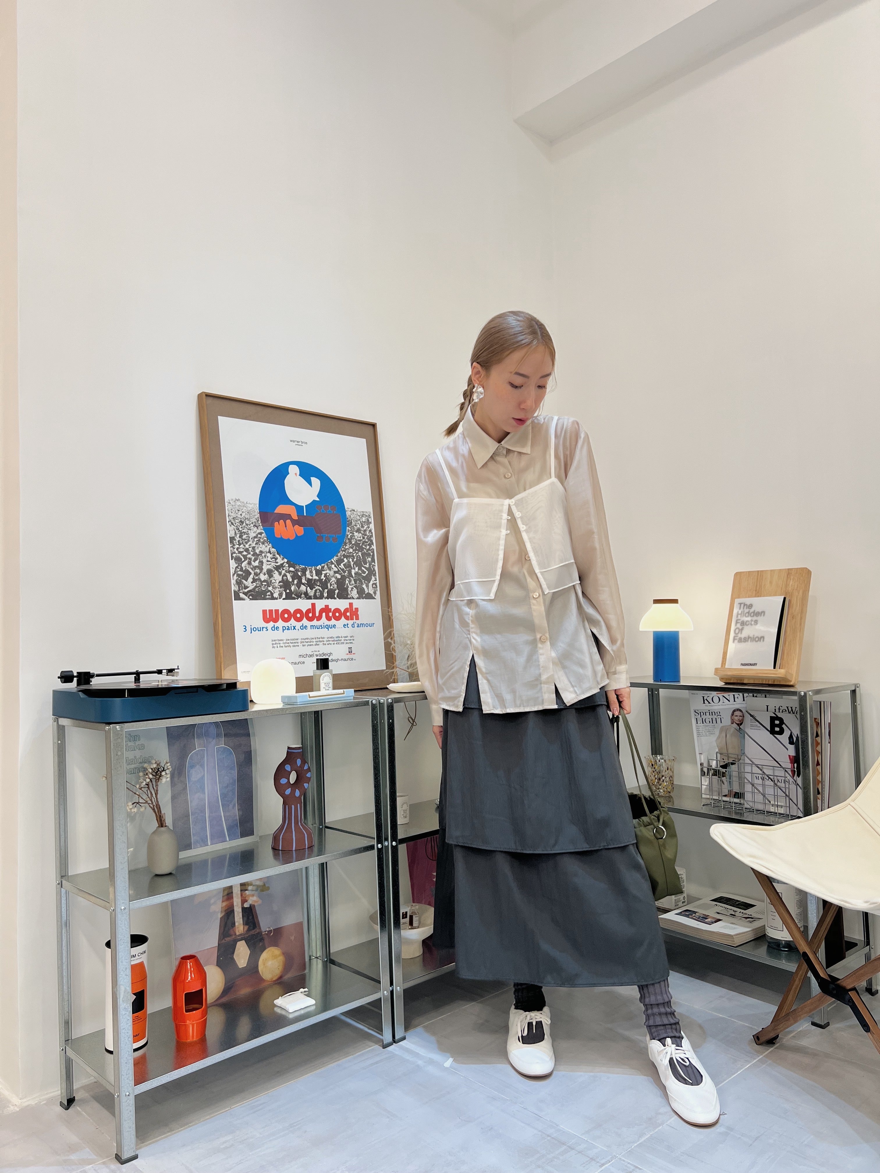 開叉輕透恤衫/杏