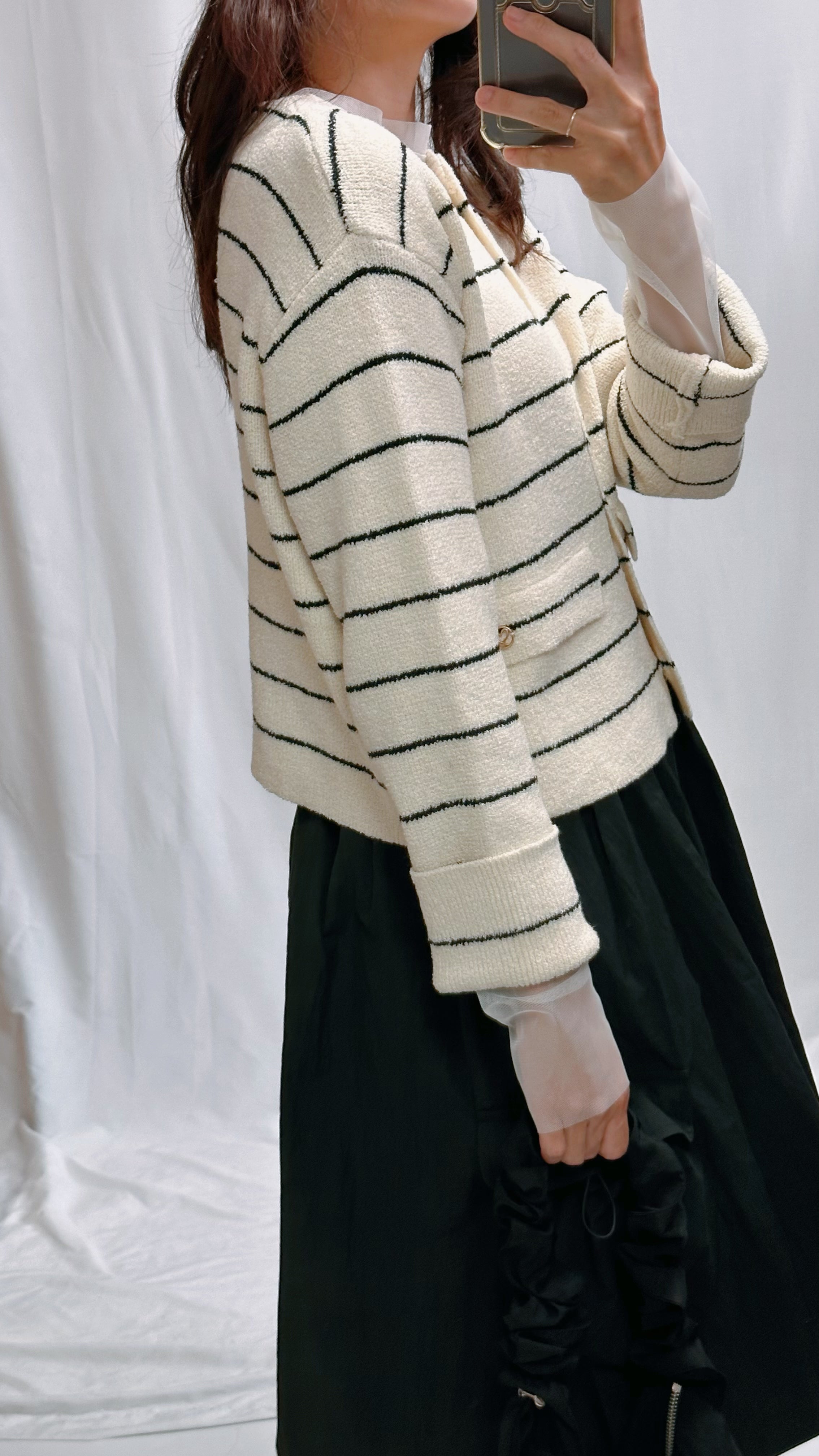 (訂貨)心心鈕扣間條Cardigan/米白