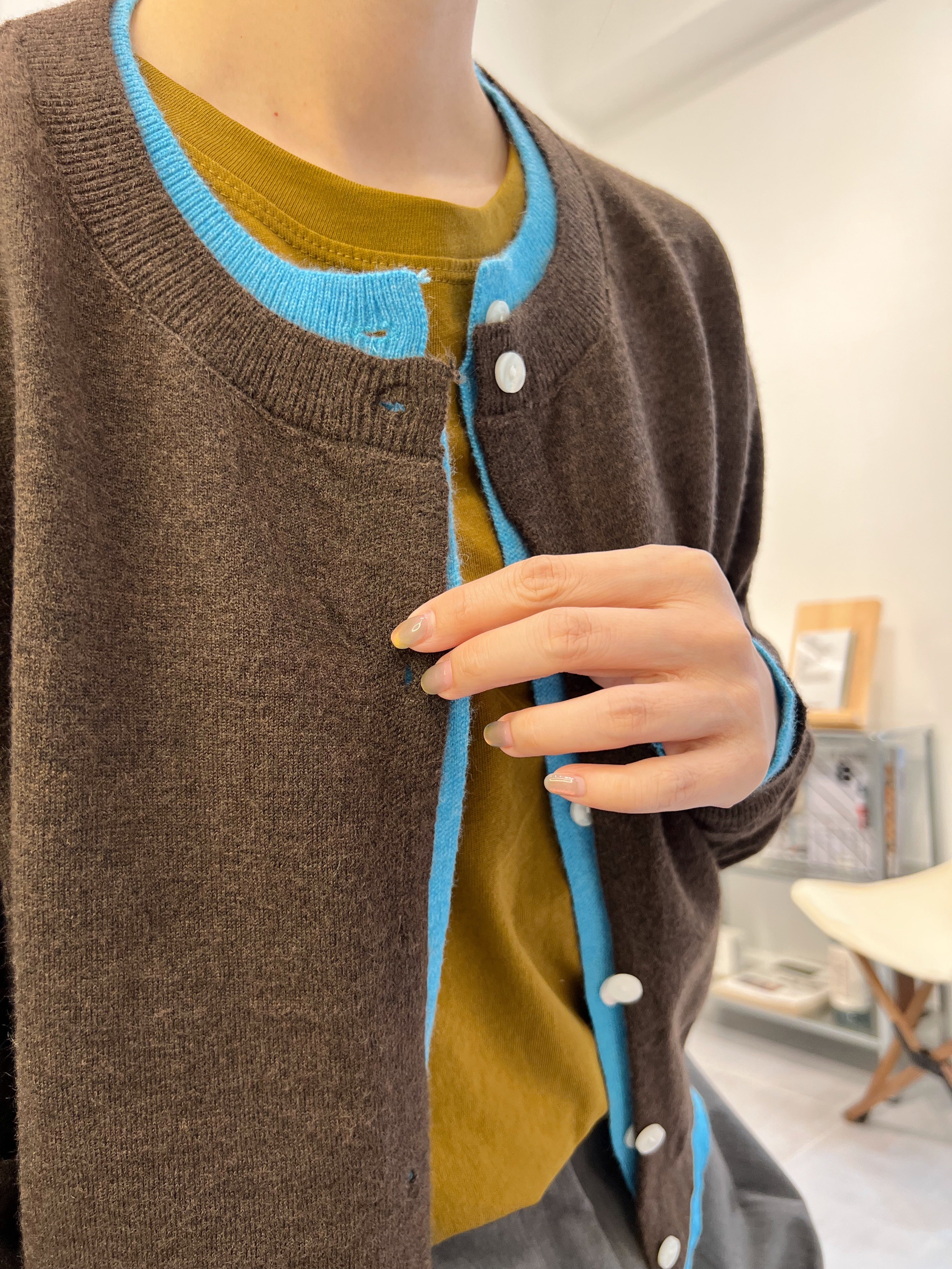 併色cardigan/啡+彩藍