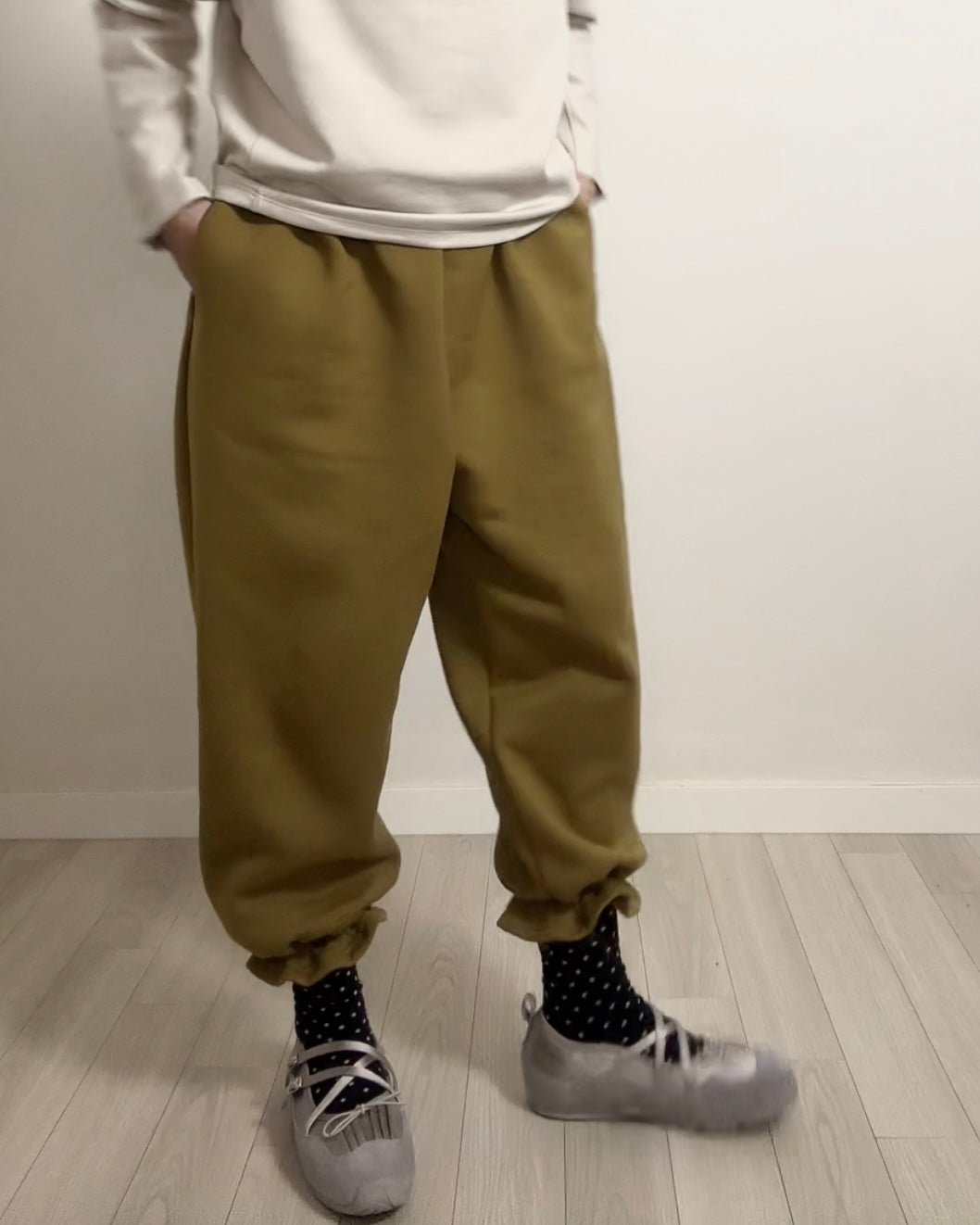 束腳Ruffle運動褲/橄欖