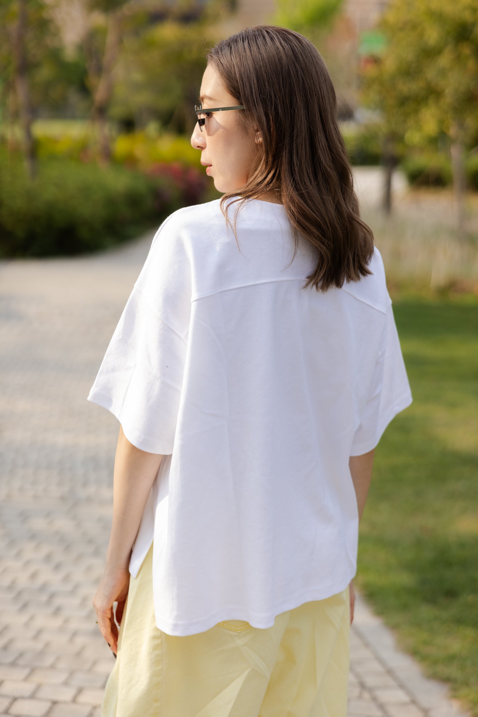 後領小V T-shirt/白