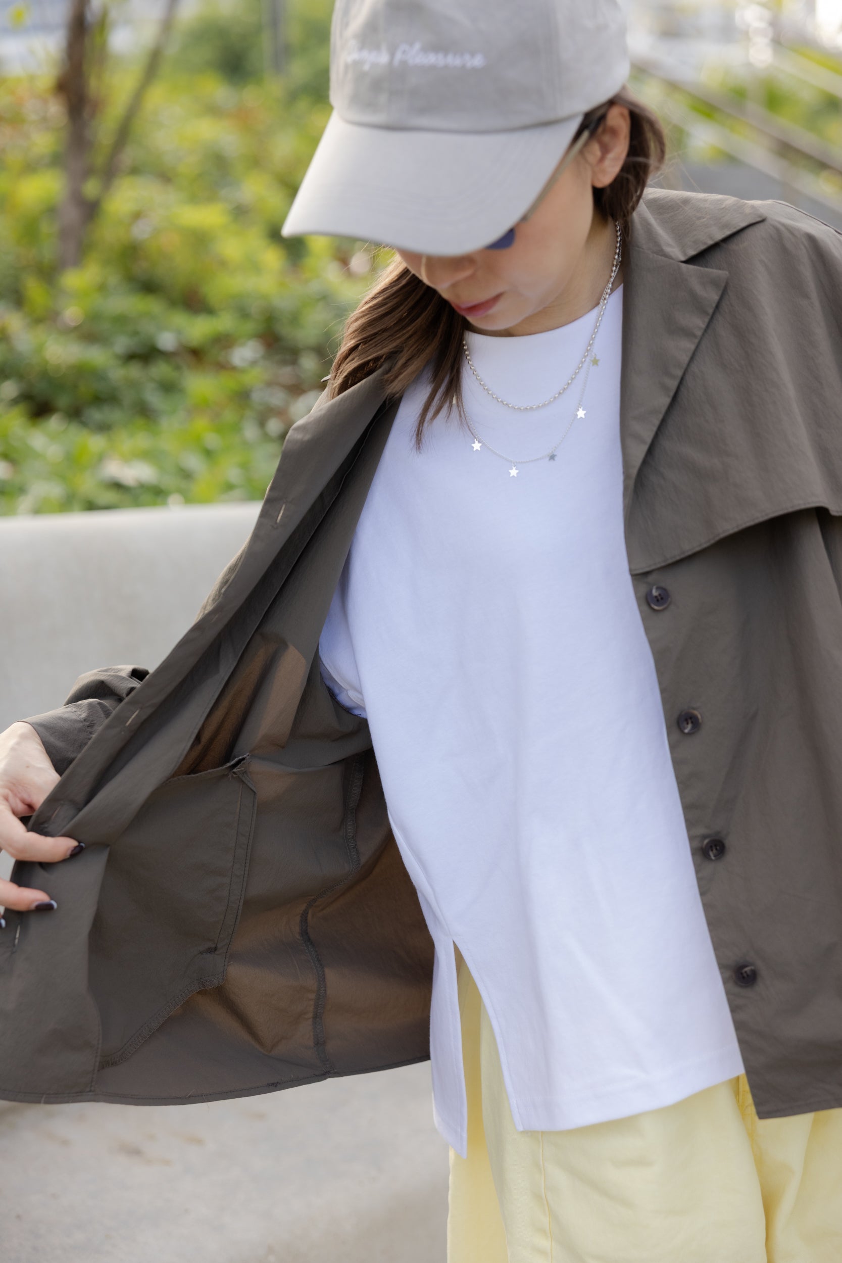 後領小V T-shirt/白