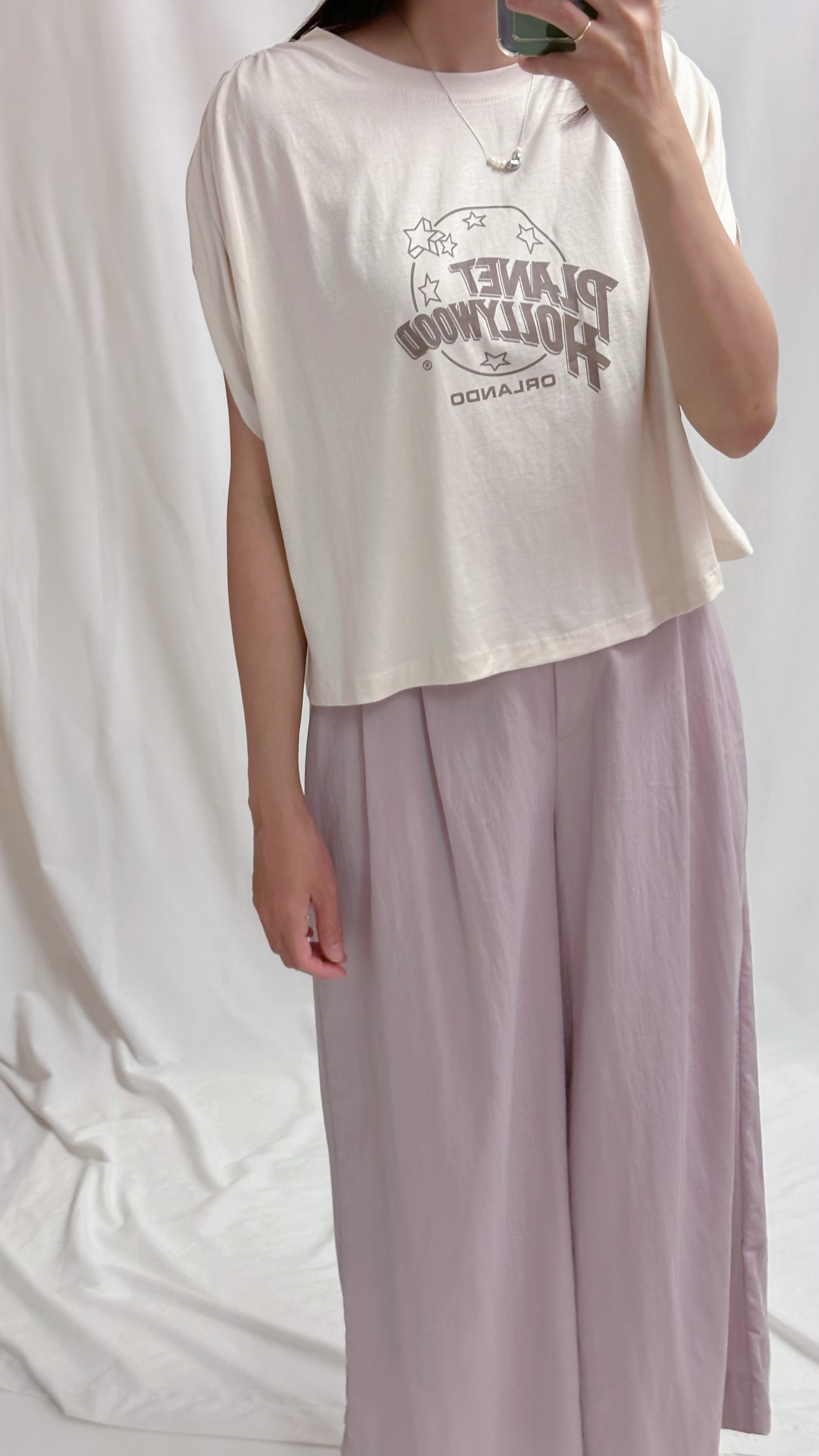 肩縮褶印字T-shirt/米杏