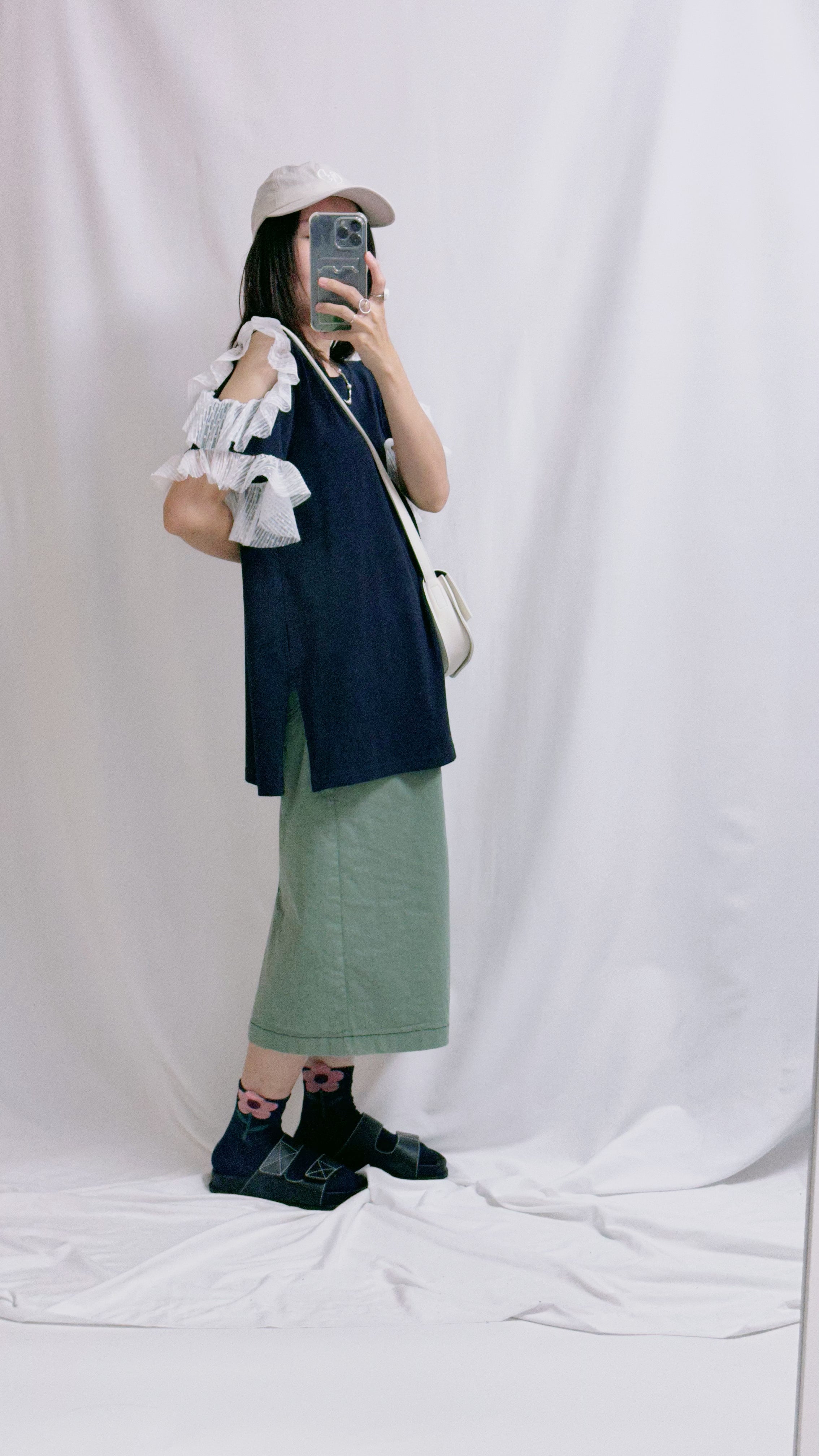 點點網布袖挑空T-shirt/深藍