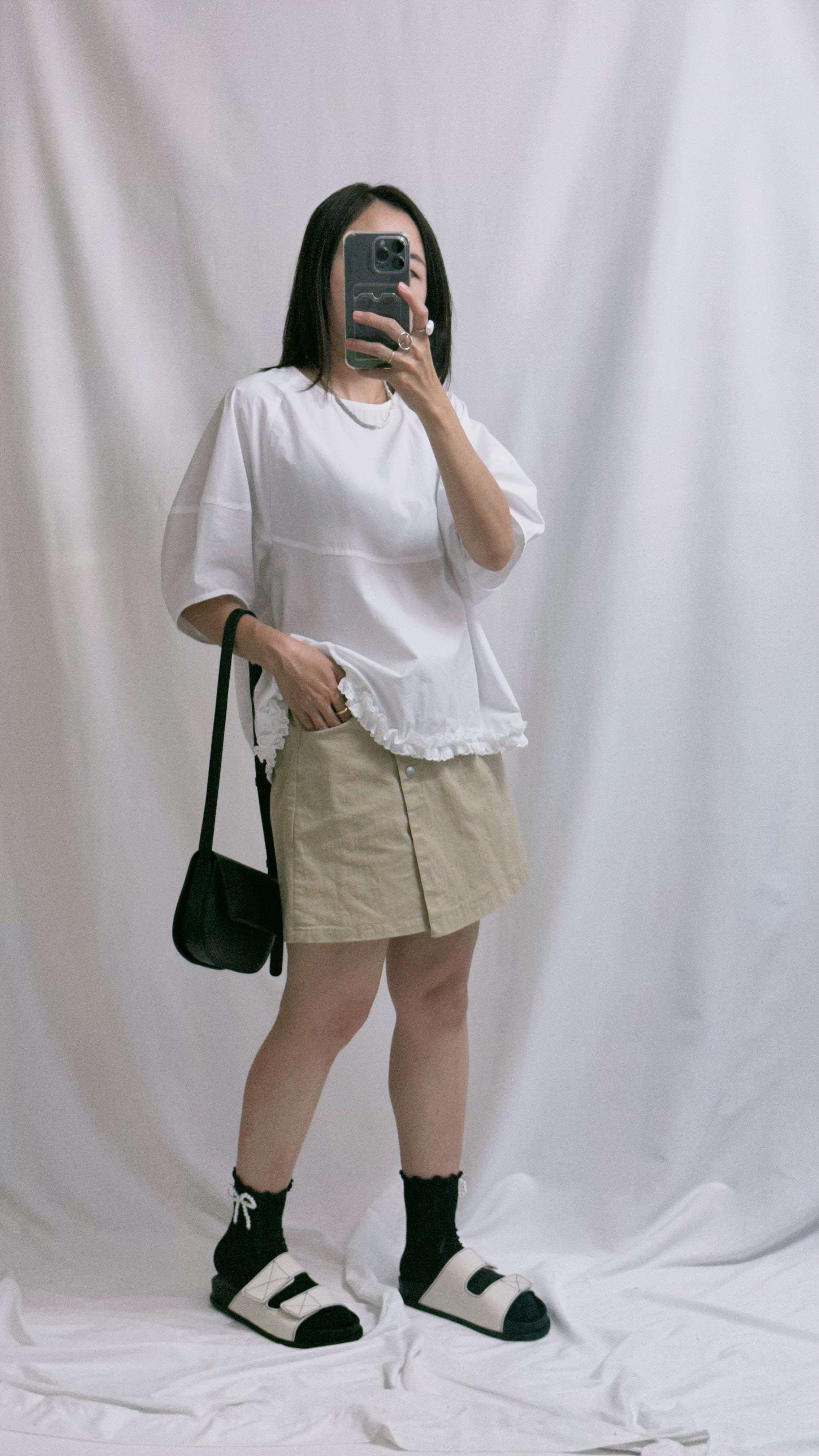 黑蝴蝶寬身恤衫Blouse/白