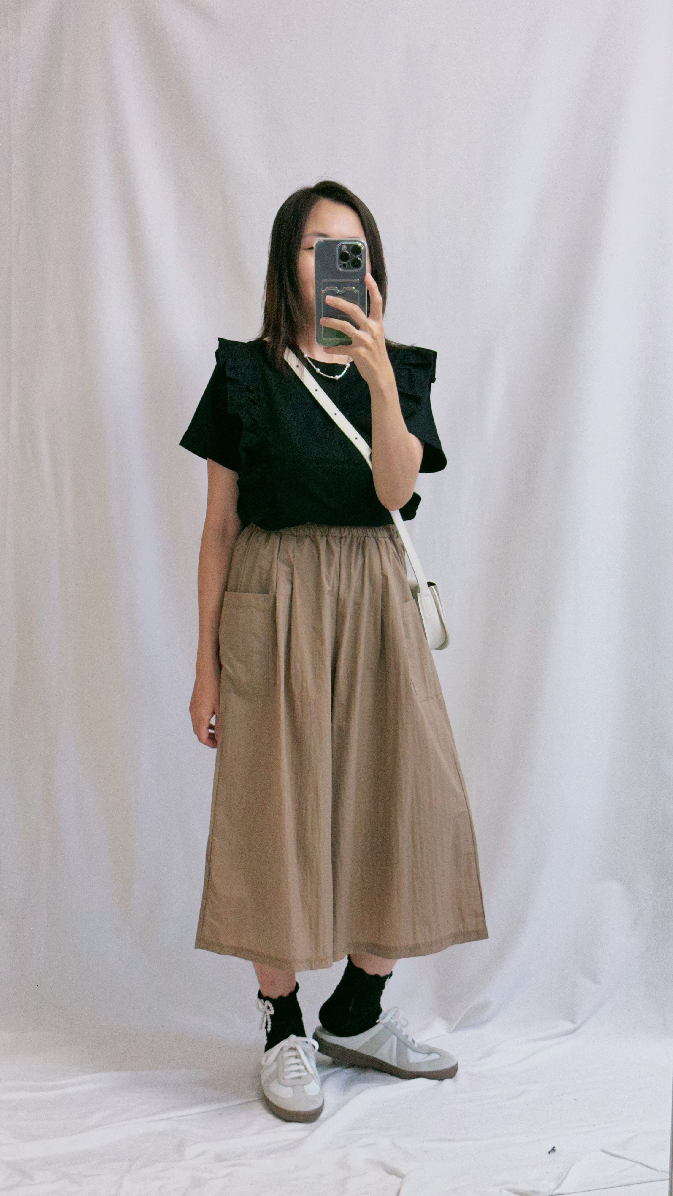 兩邊Ruffle T-shirt/黑