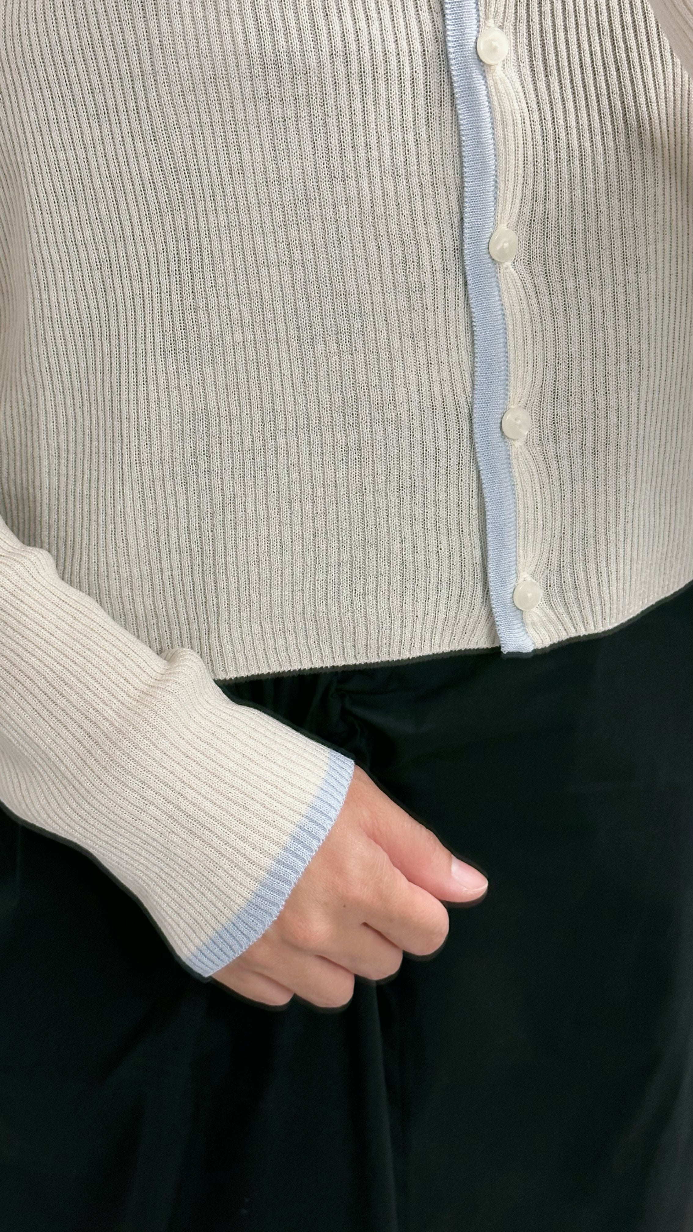 (預購)撞色邊薄外套/米杏