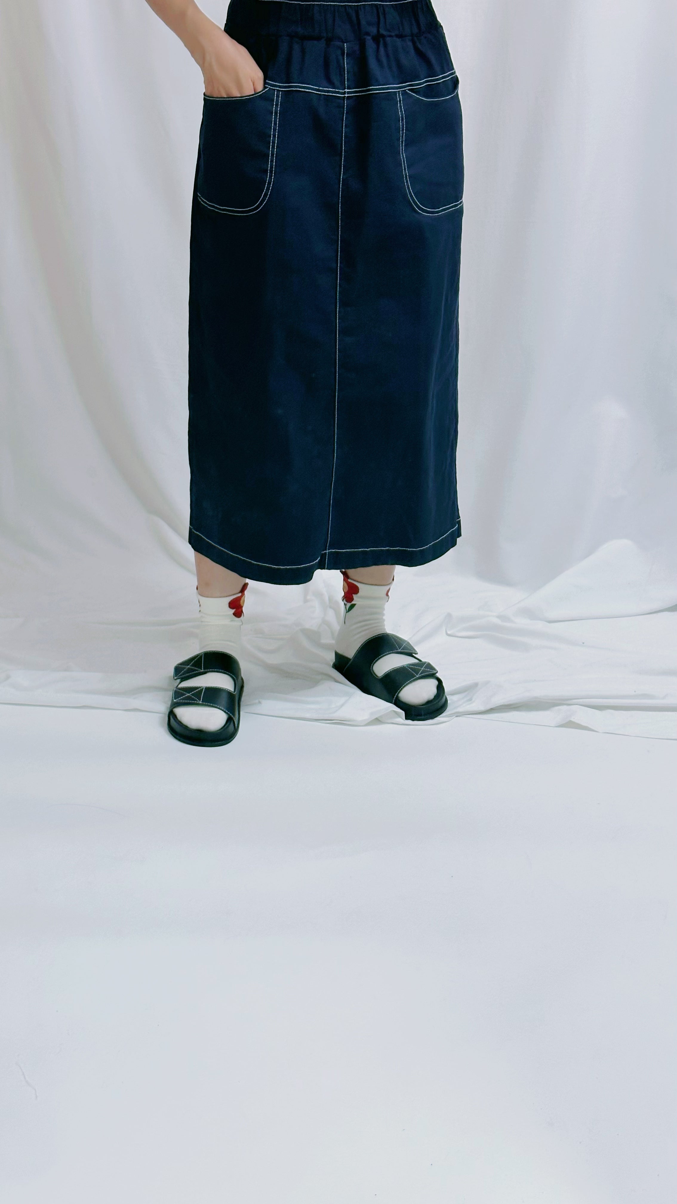 撞色線圓袋直身裙/深藍