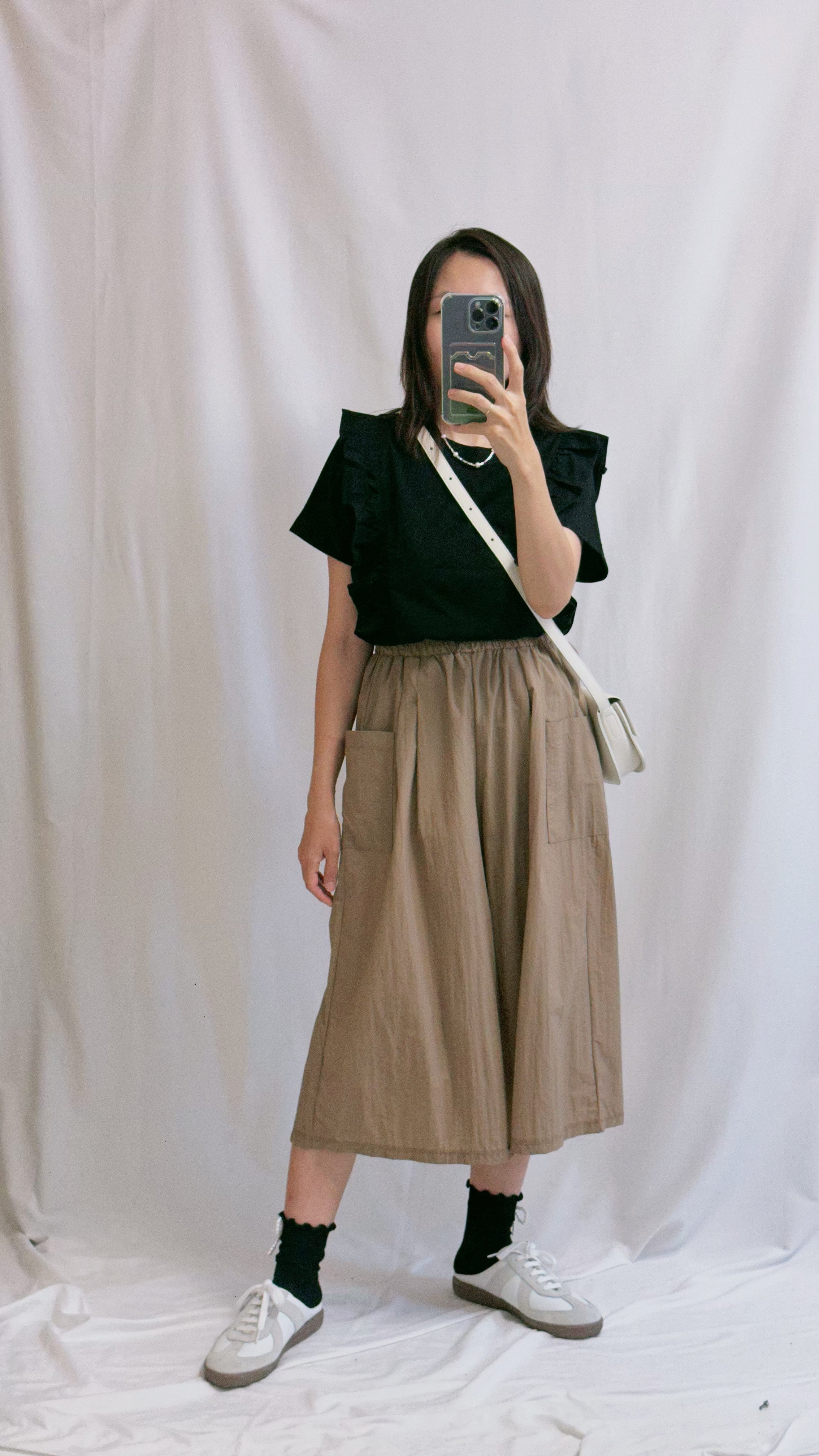 兩邊Ruffle T-shirt/黑