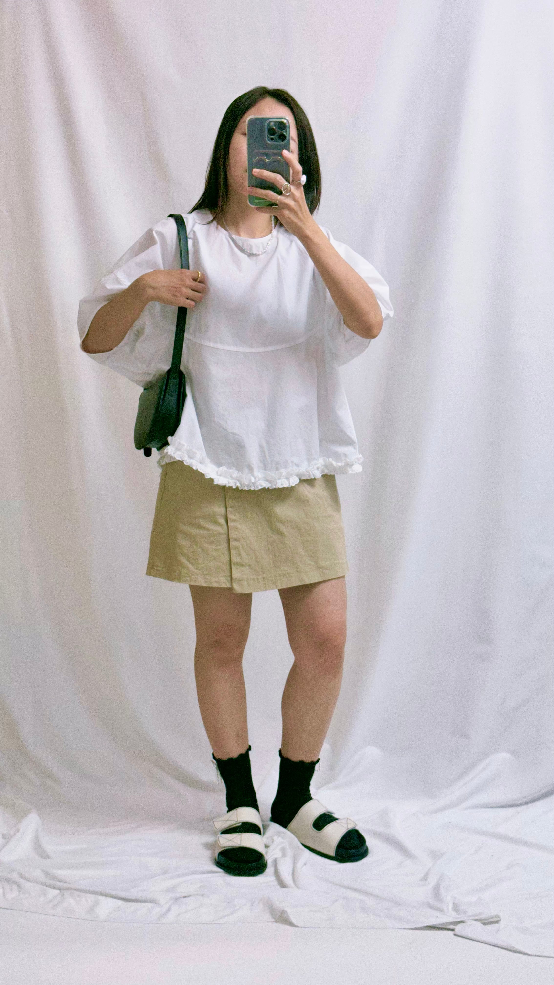 黑蝴蝶寬身恤衫Blouse/白