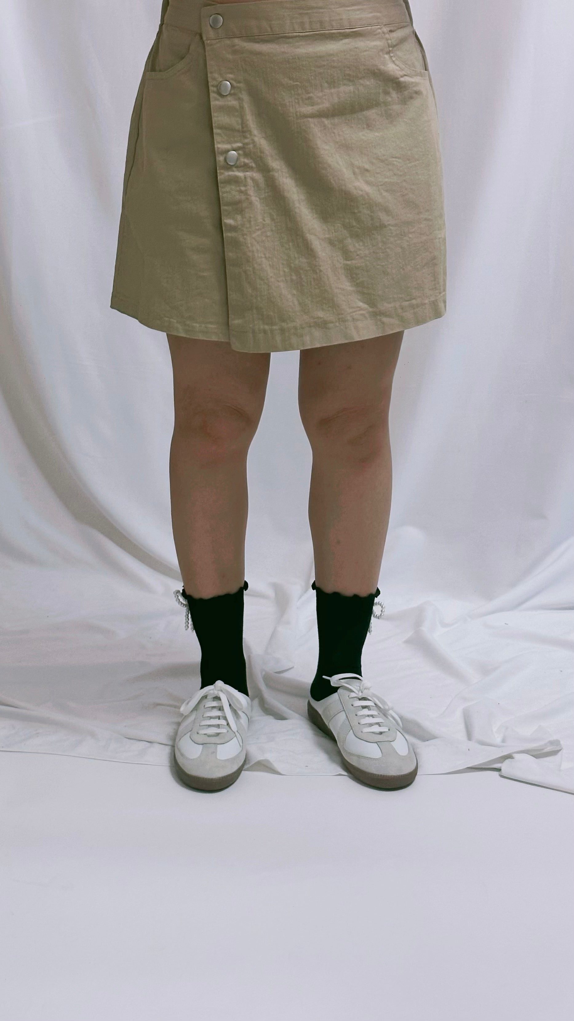 金屬鈕裙褲/杏