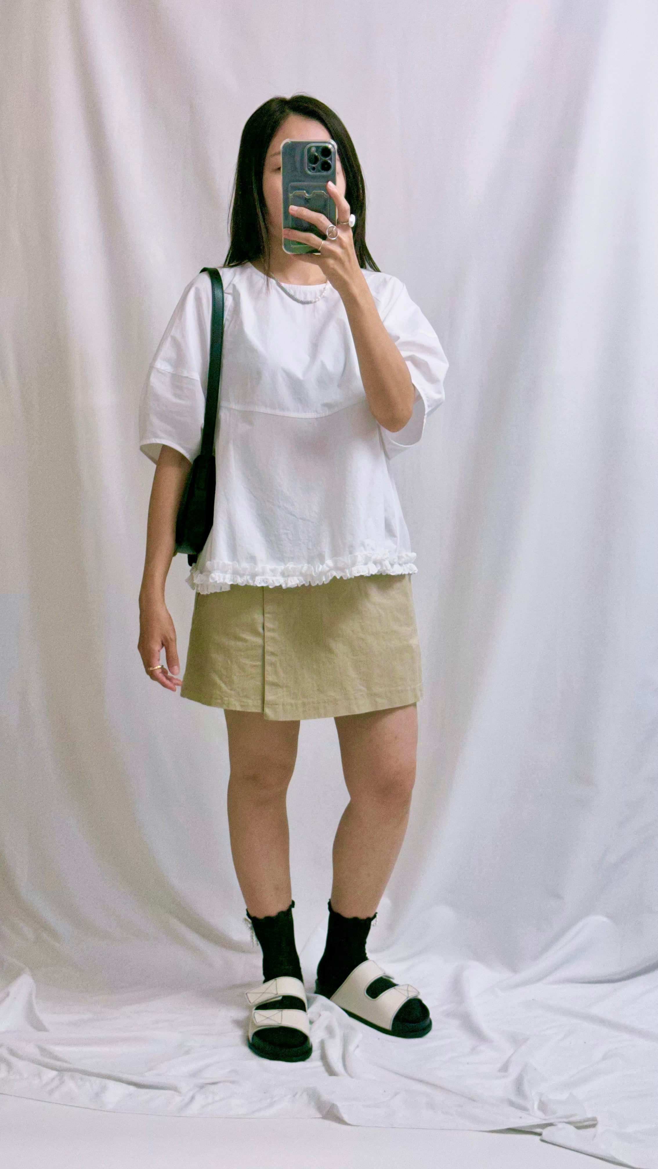 黑蝴蝶寬身恤衫Blouse/白