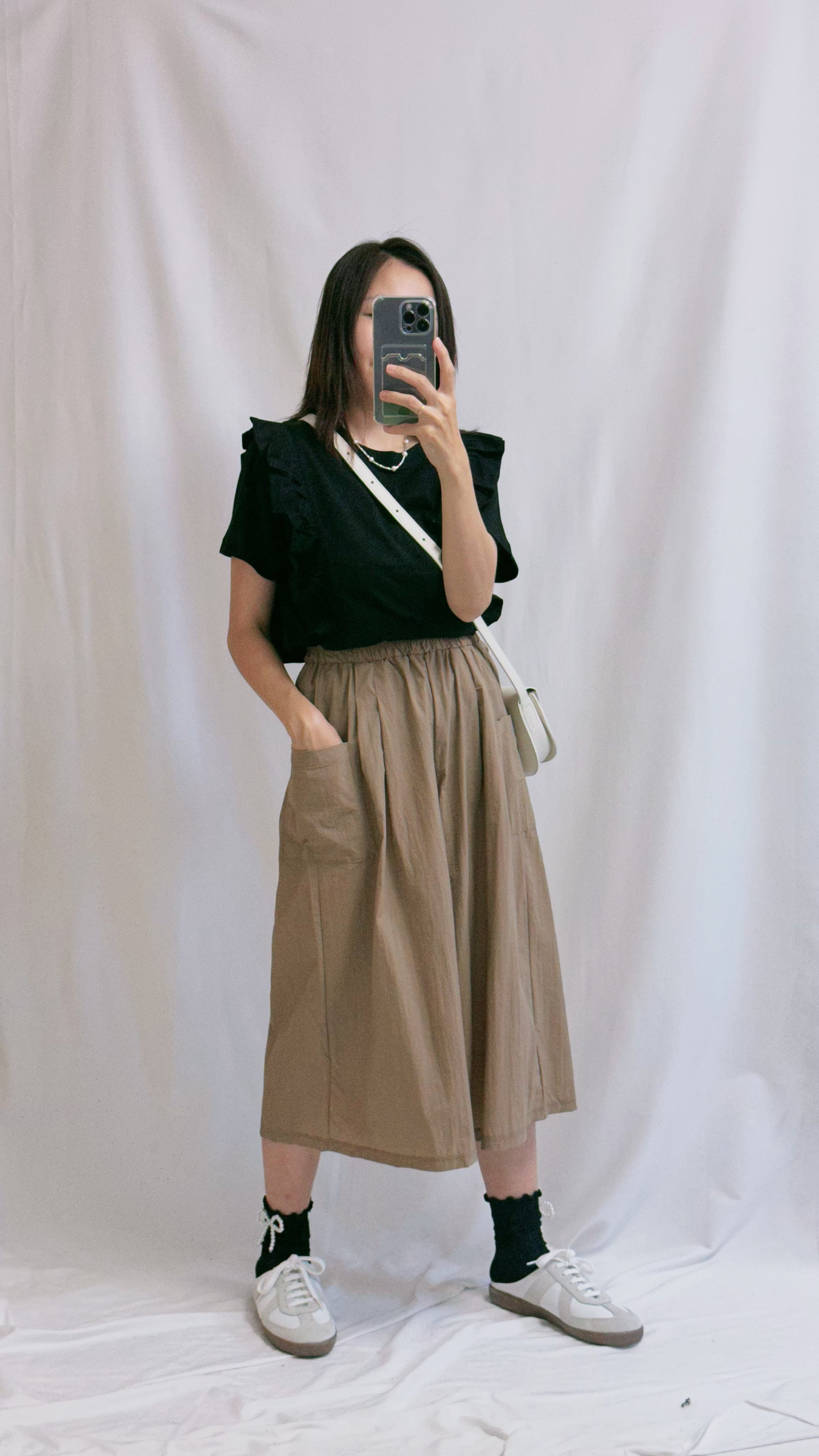 兩邊Ruffle T-shirt/黑