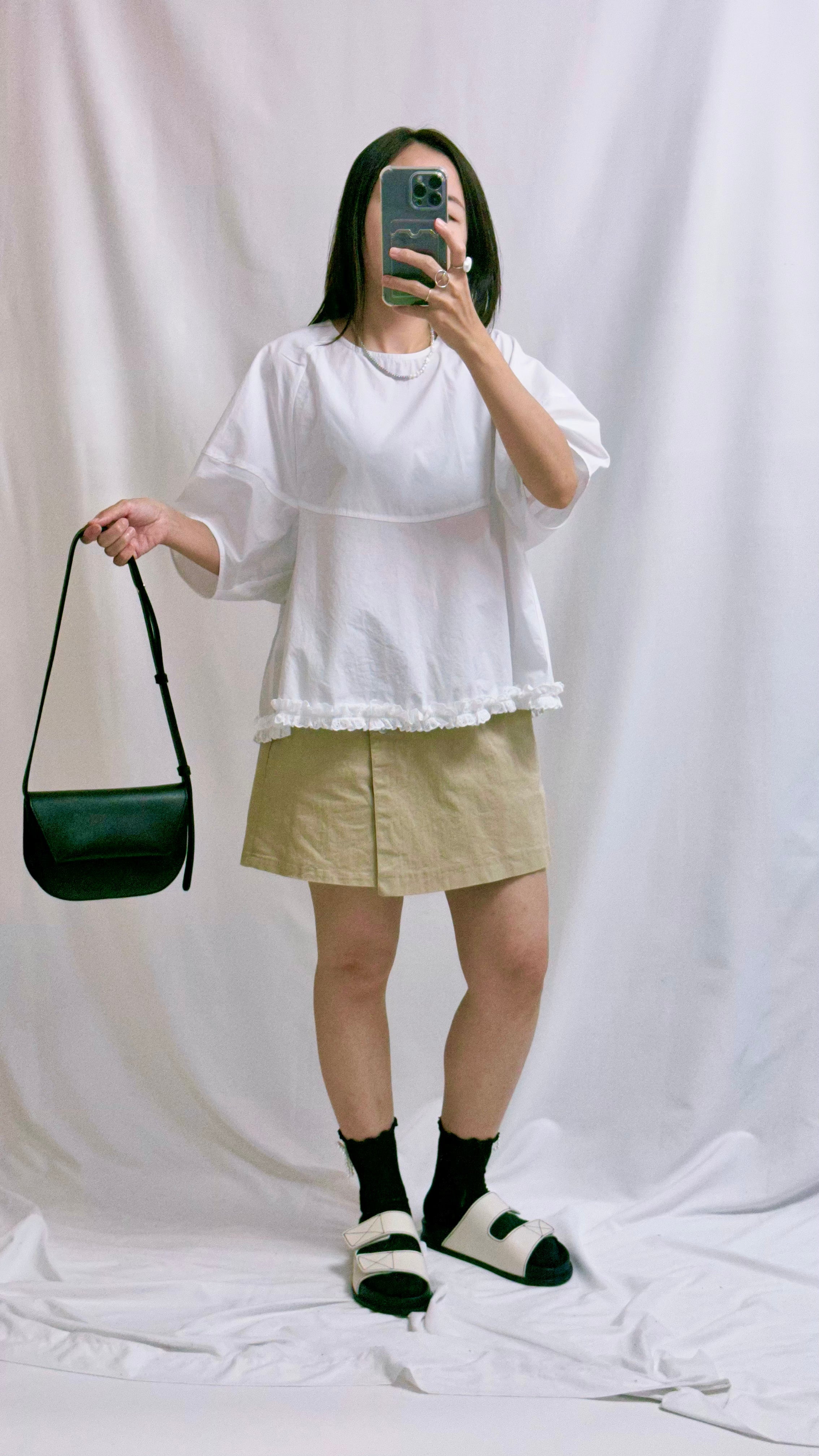黑蝴蝶寬身恤衫Blouse/白