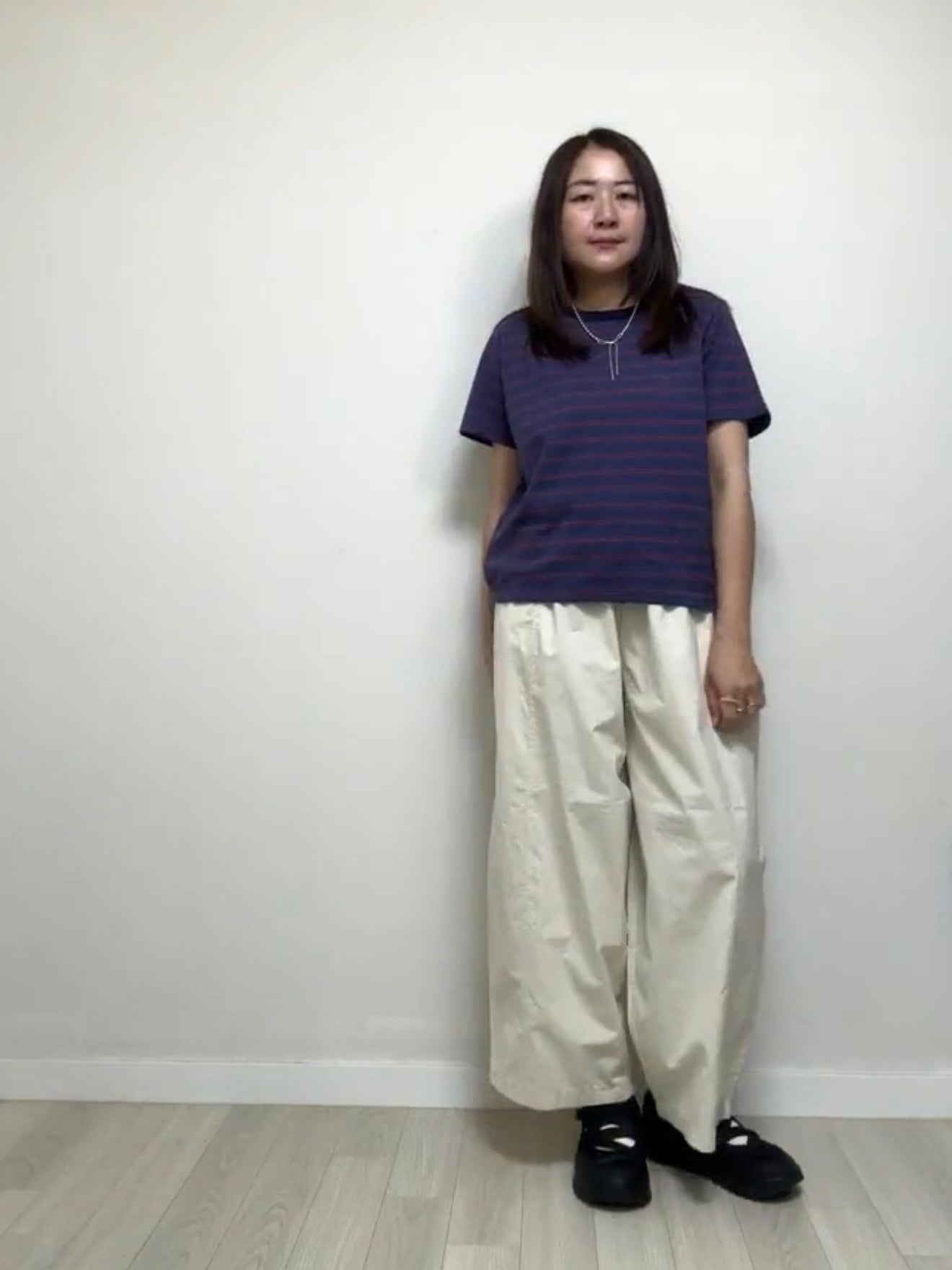 黑領多色條子T-shirt/深藍
