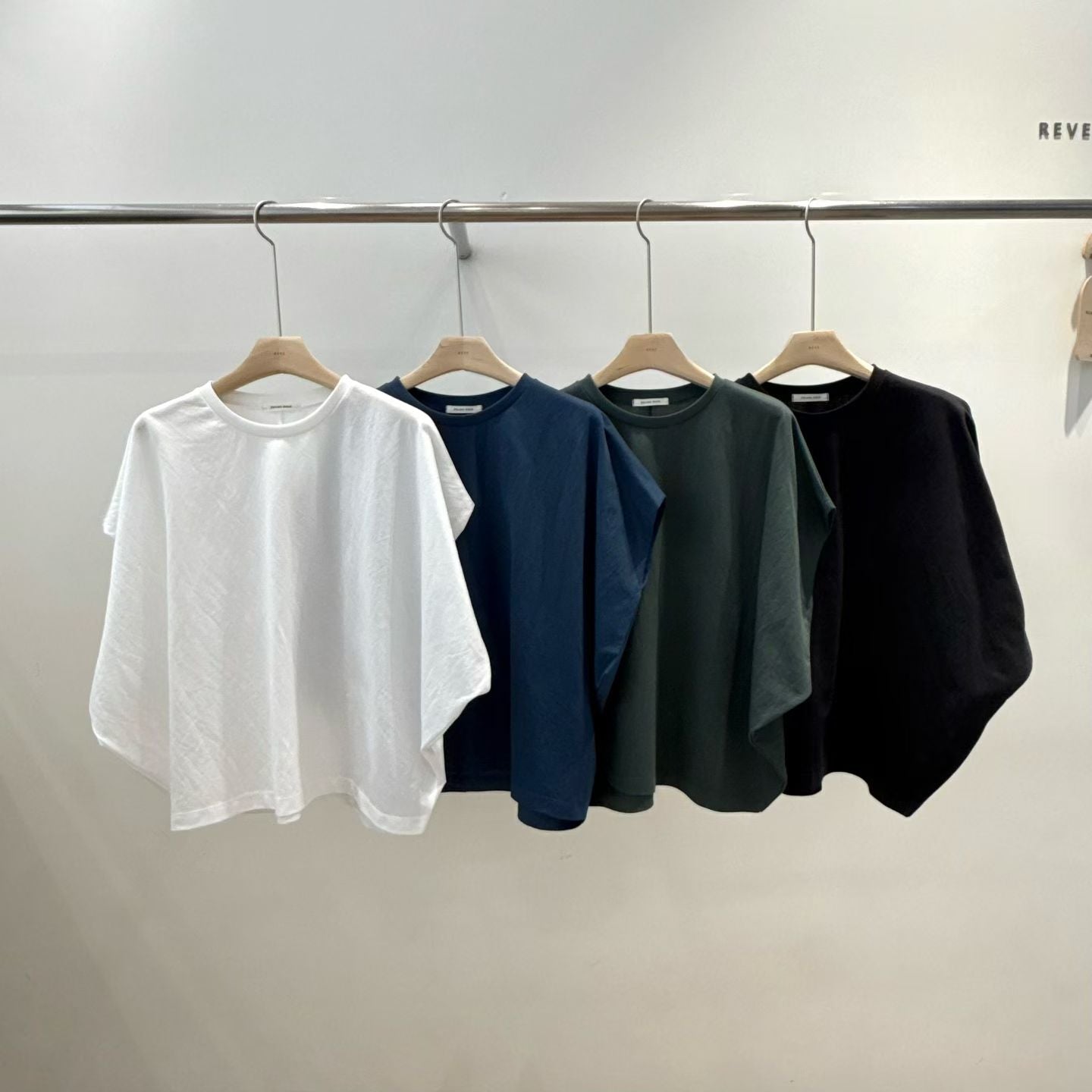 蝙蝠袖T-shirt/黑