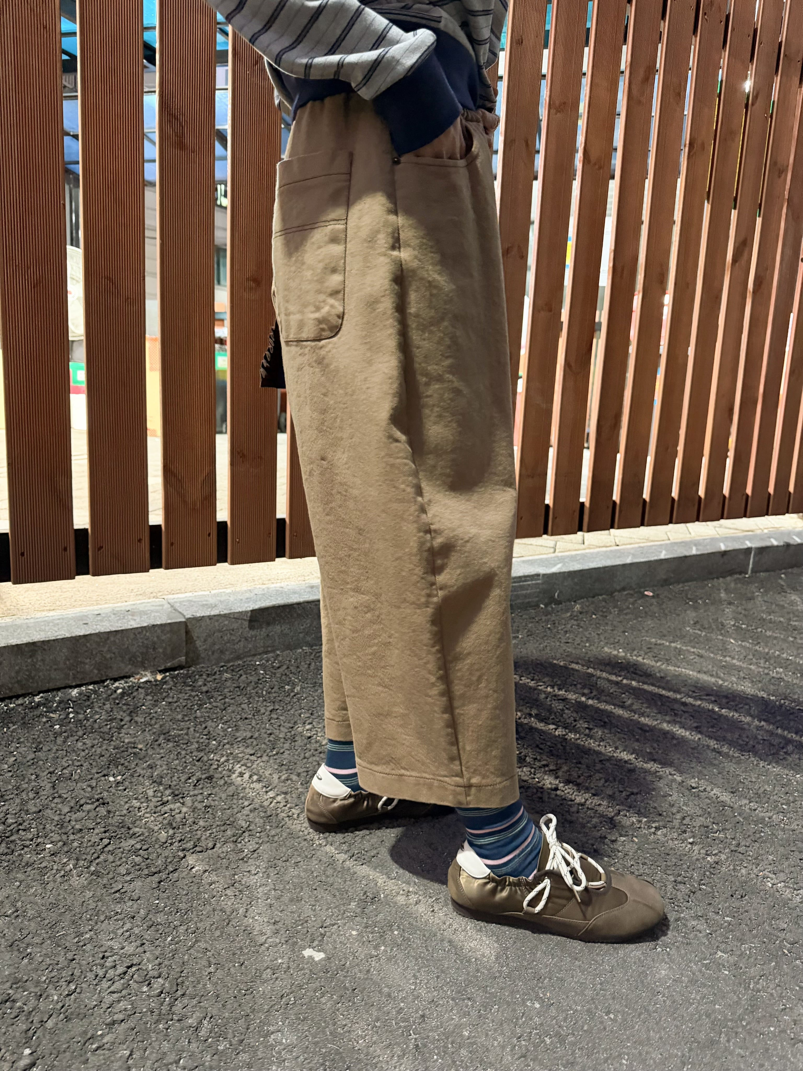 立體剪裁Crop褲/杏