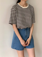 簡約間條T-shirt/黑
