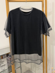 點點網布闊衫/灰 (連黑色T-shirt)