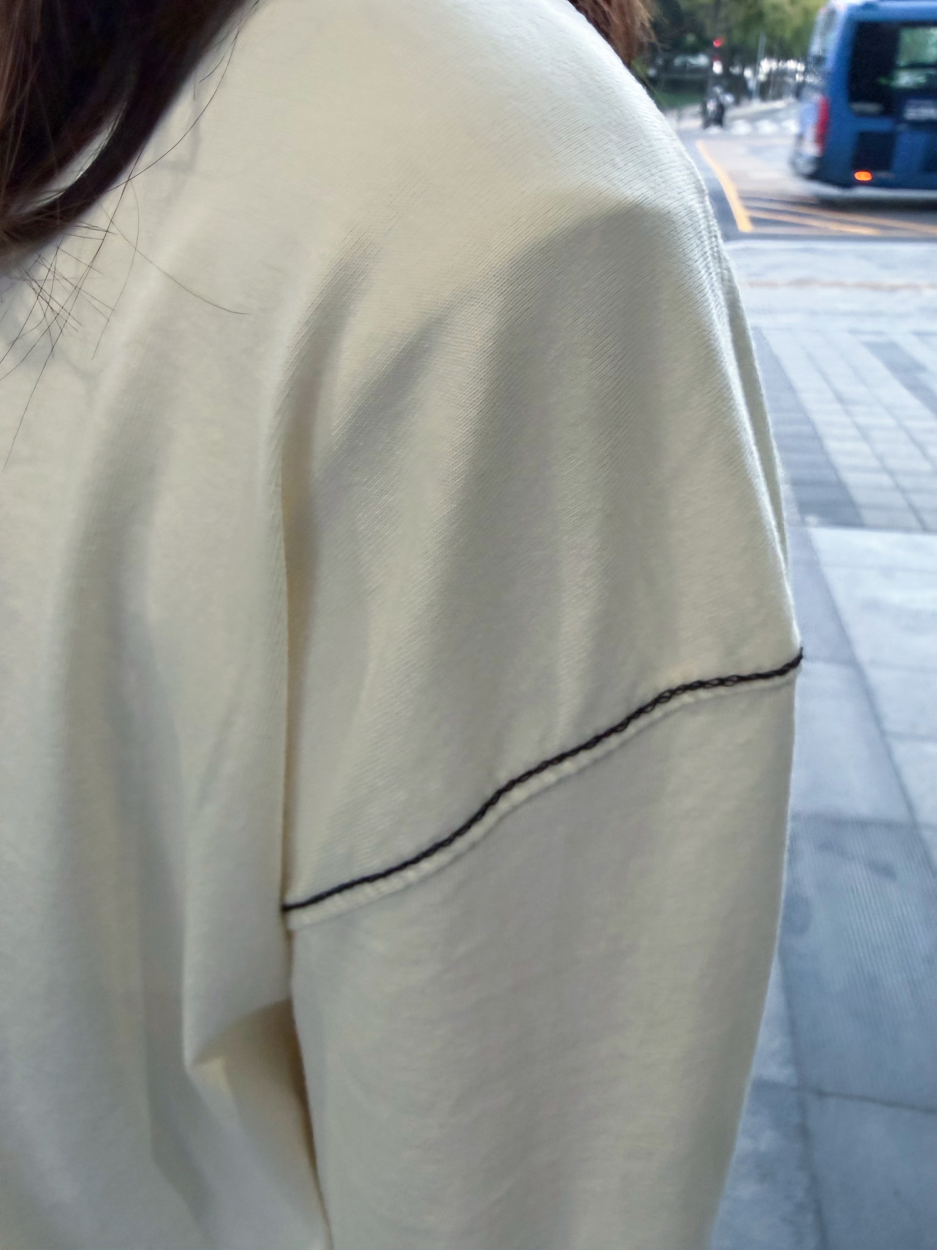 撞色線T-shirt/米白