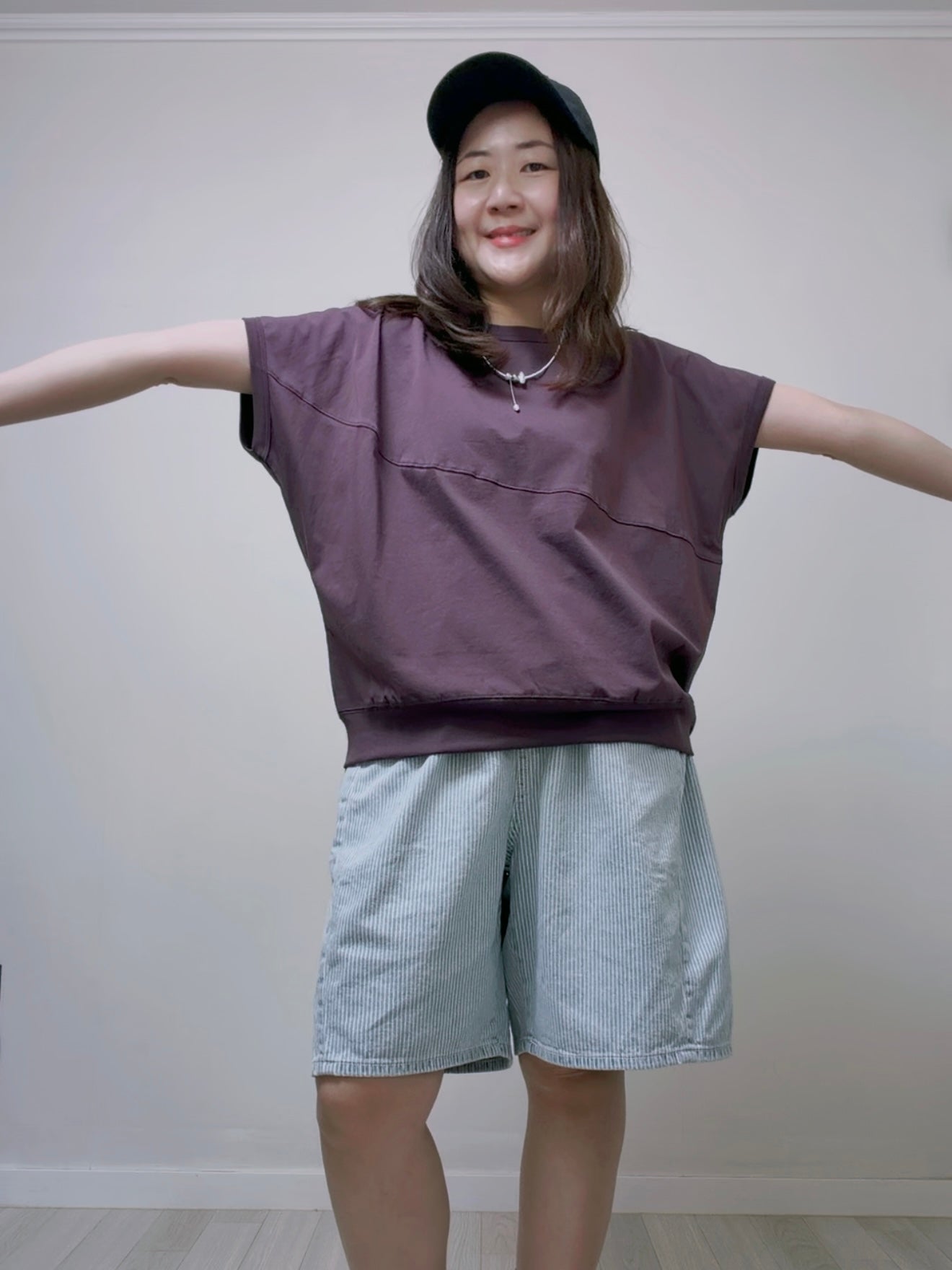 斜駁線T-shirt/暗紫