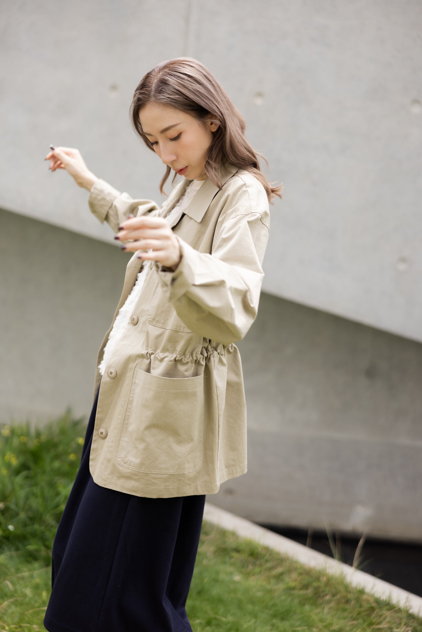 可束腰四袋薄外套/杏