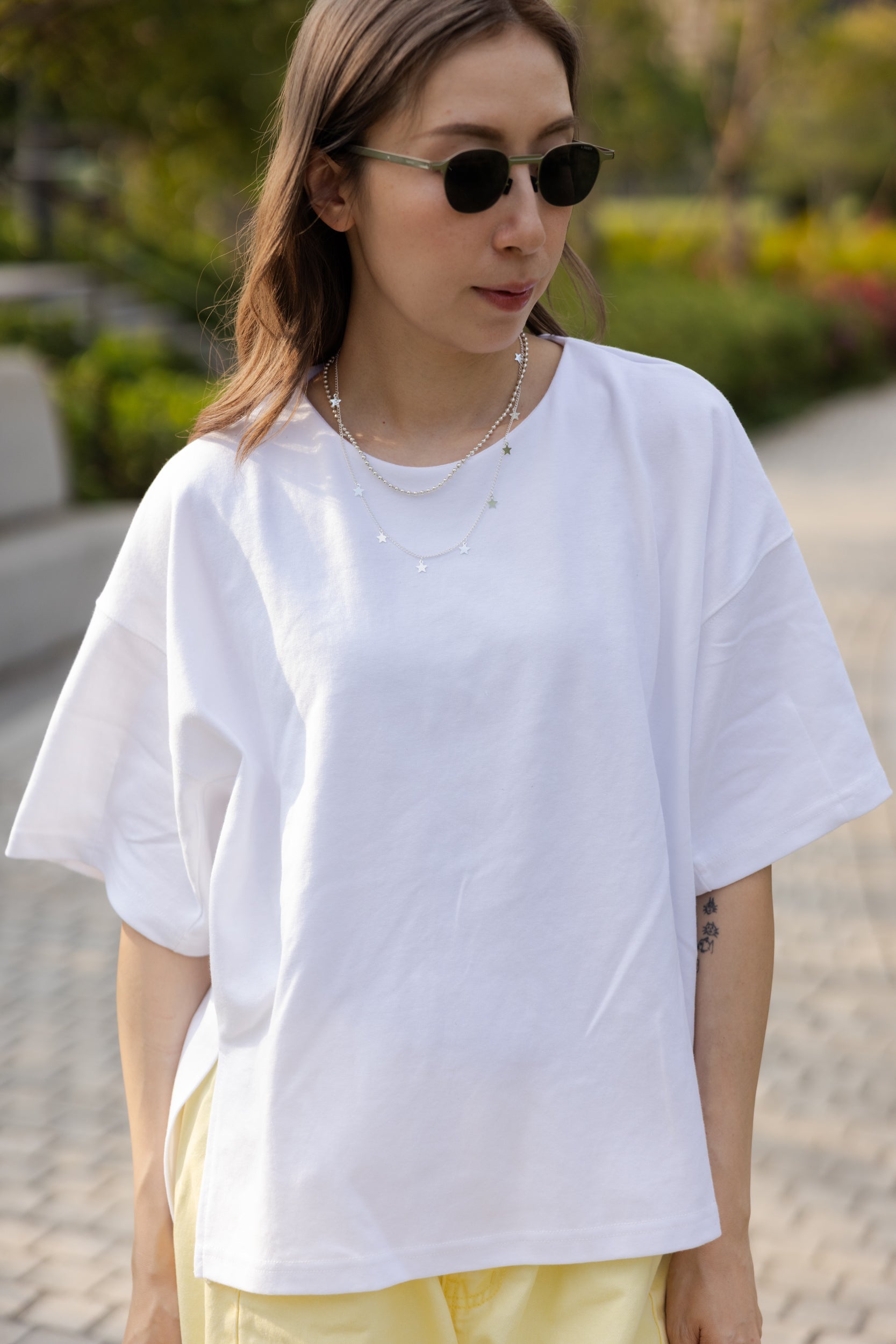 後領小V T-shirt/白