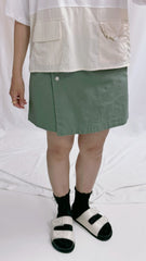 金屬鈕裙褲/軍綠