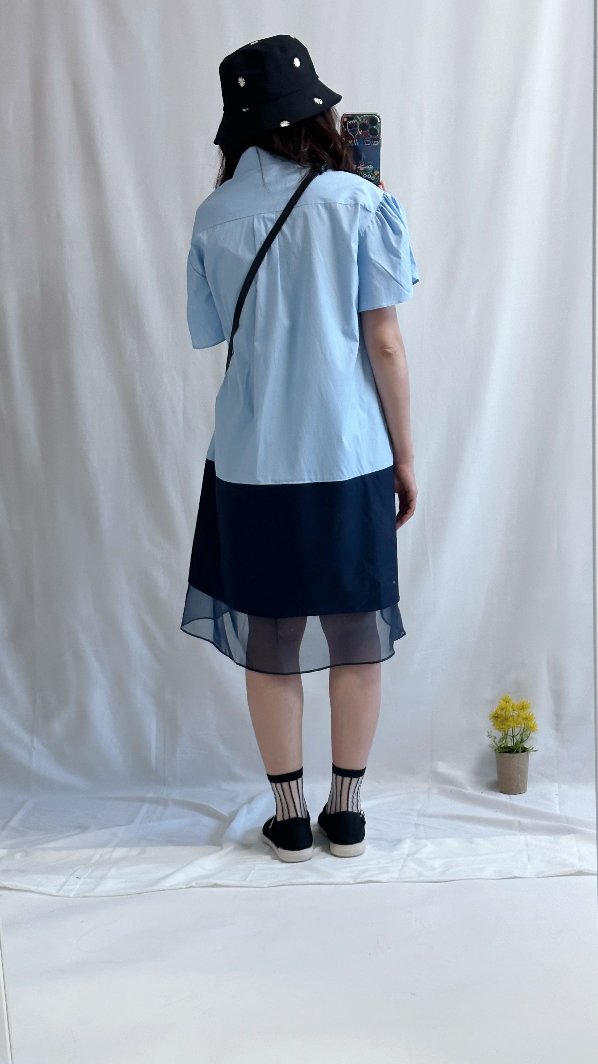 (預購)併色圓腳恤衫裙/淺藍
