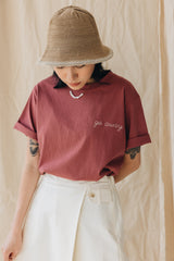 (預購)繡字Relax T-Shirt/暗紅